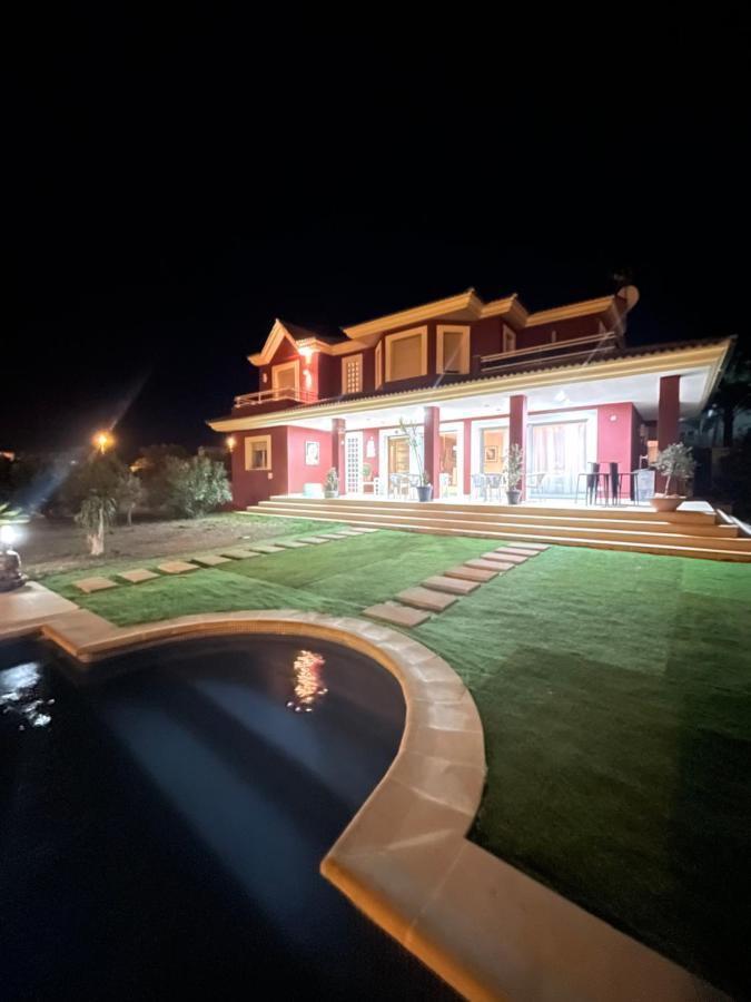 לןקמאג'ור Red House Bed & Breakfast מראה חיצוני תמונה